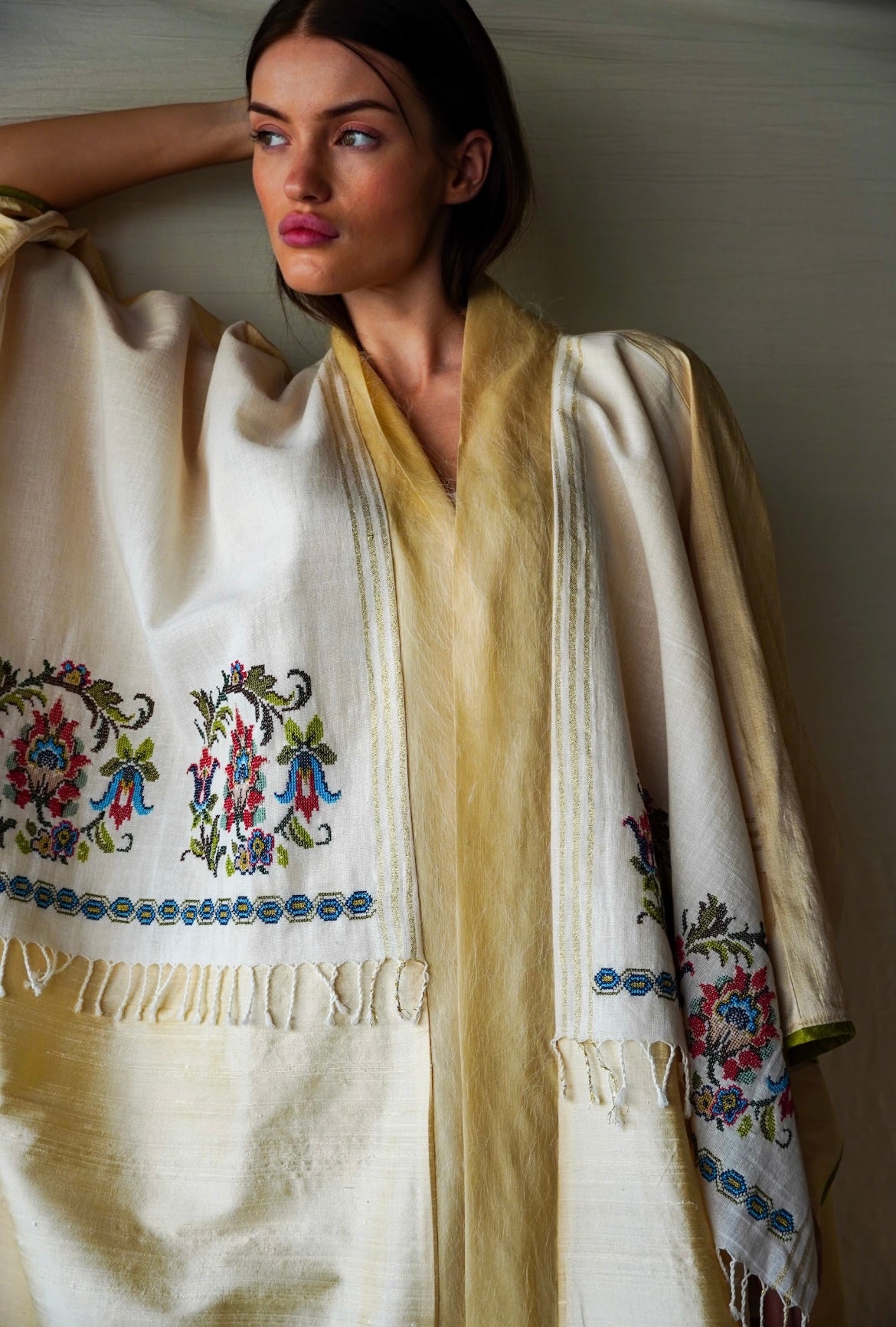 Summer beige antique abaya - SF2329