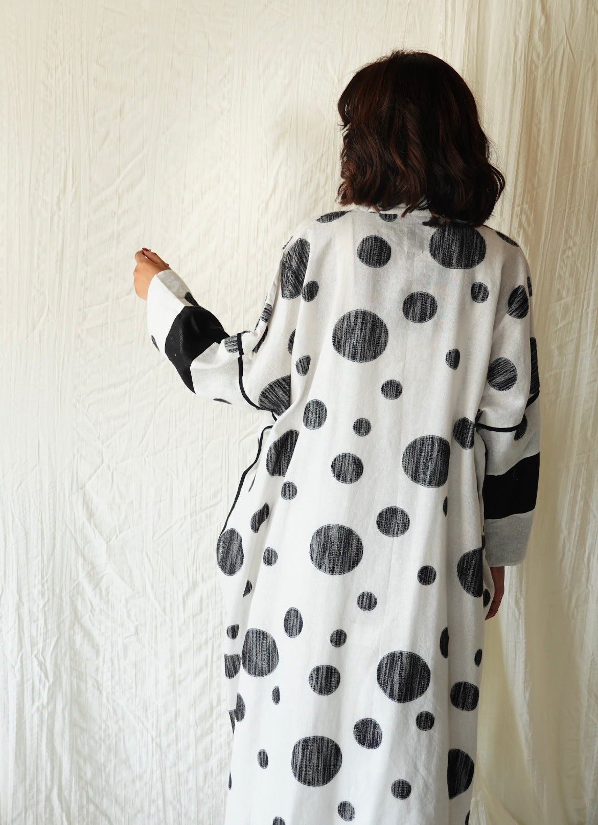 Black & white linen abaya - OL-11