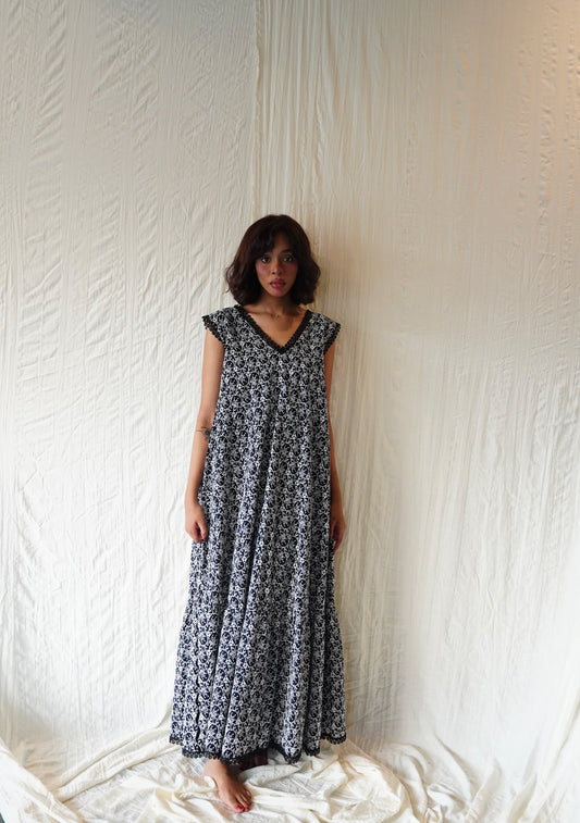 Black & white floral dress