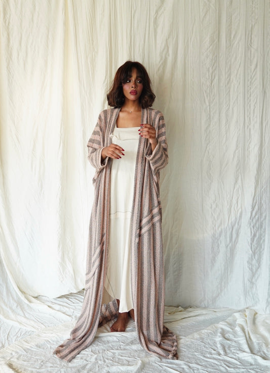 Dusty pink stripe winter abaya